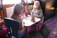 7. "W trakcie pracy" Ala i Maja